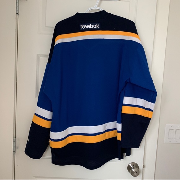 Authentic St Louis Blues Jersey.  Size medium. - Picture 2 of 3